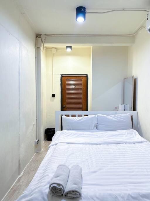Chubbi5 Room11 Bangkok Esterno foto